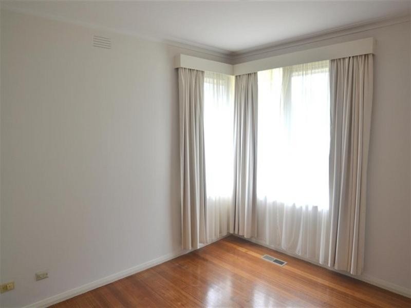 22 Westlands Road, Glen Waverley VIC 3150