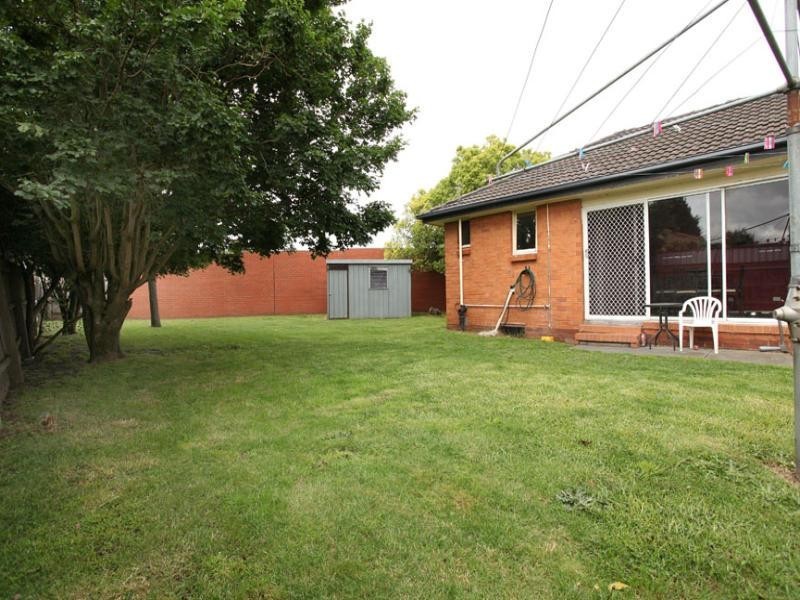 4 Rena Court, Mulgrave VIC 3170