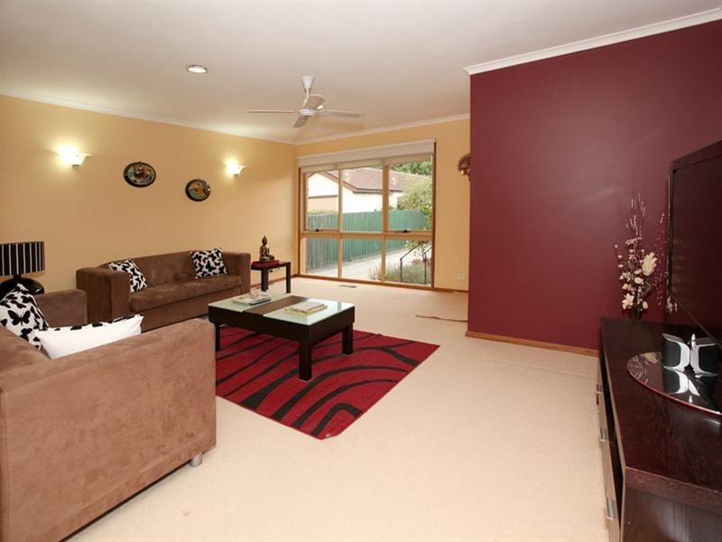 2/13 Vasey Avenue, Mount Waverley VIC 3149