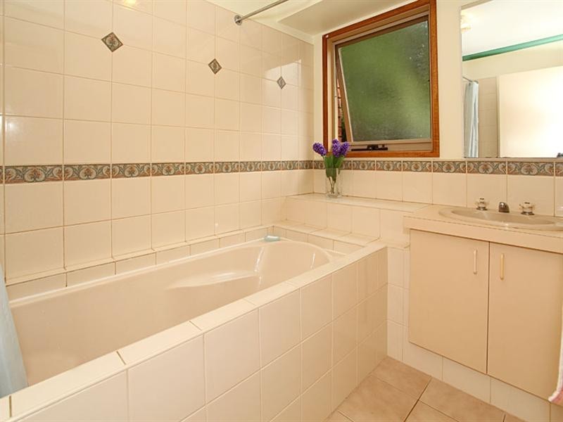 2/13 Vasey Avenue, Mount Waverley VIC 3149