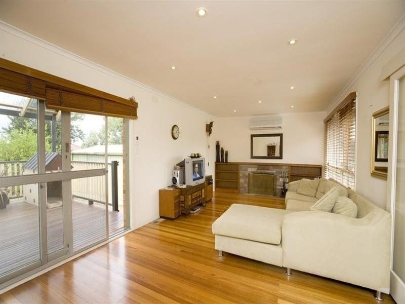 2 Lola Street, Mulgrave VIC 3170