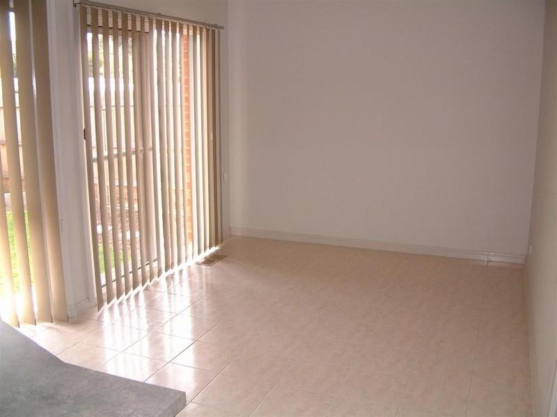 1/112 Bogong Avenue, Glen Waverley VIC 3150