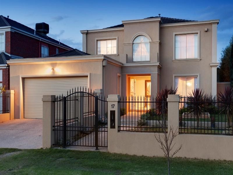 17 Armstrong Way, Dandenong North VIC 3175