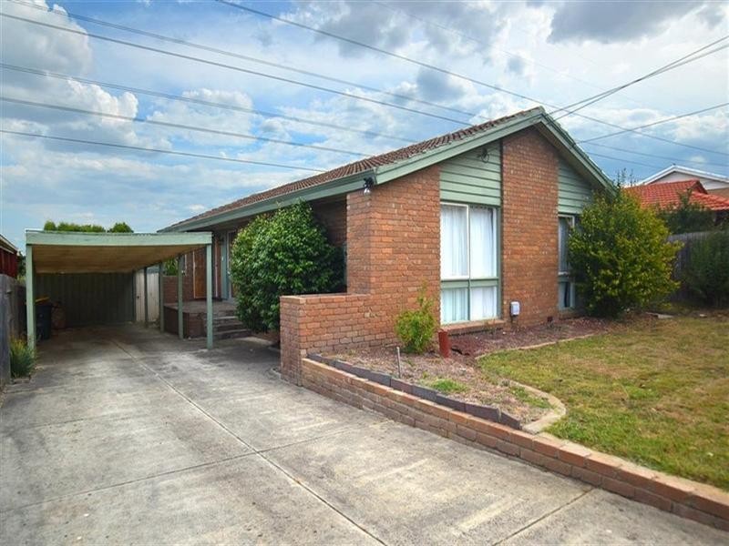 38 Whitehaven Crescent, Mulgrave VIC 3170