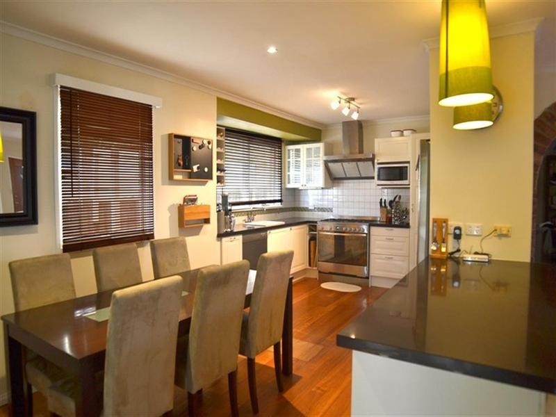 38 Whitehaven Crescent, Mulgrave VIC 3170