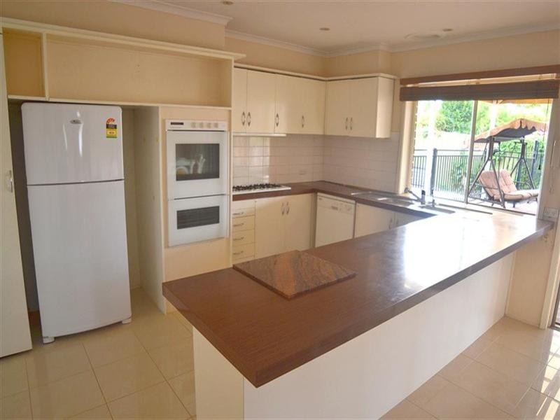 42 Torwood Avenue, Glen Waverley VIC 3150