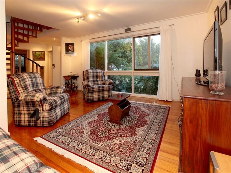 25 Ainslie Drive, Wheelers Hill VIC 3150