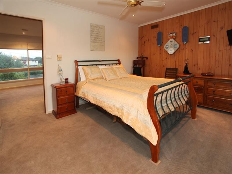 25 Ainslie Drive, Wheelers Hill VIC 3150