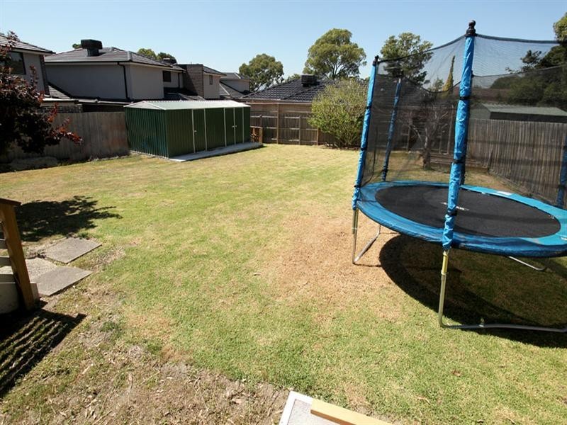 2 The Ridge, Glen Waverley VIC 3150