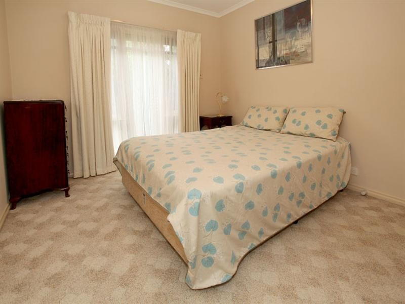 1/94 Bogong Avenue, Glen Waverley VIC 3150