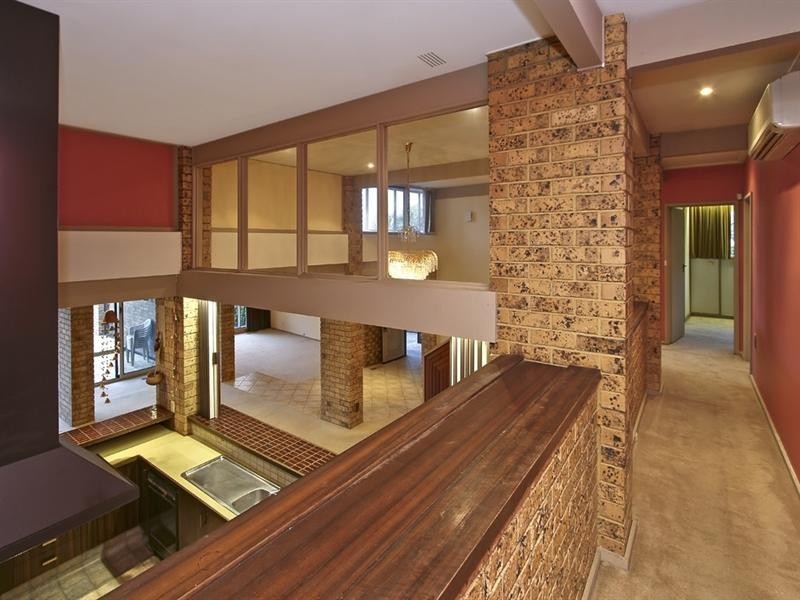 19 Caithness Crescent, Glen Waverley VIC 3150