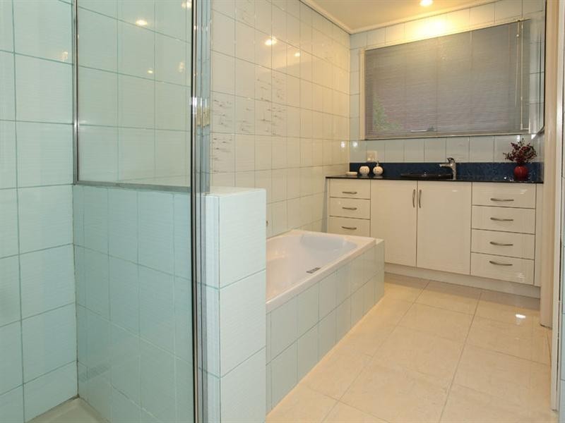 12 Dalkeith Close, Wheelers Hill VIC 3150