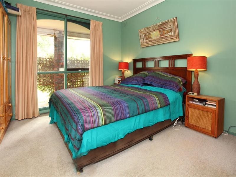 18 Hilton Street, Mount Waverley VIC 3149