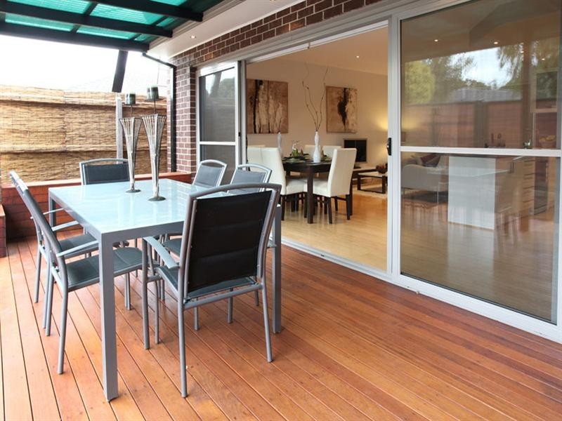 1/2 Heath Street, Glen Waverley VIC 3150