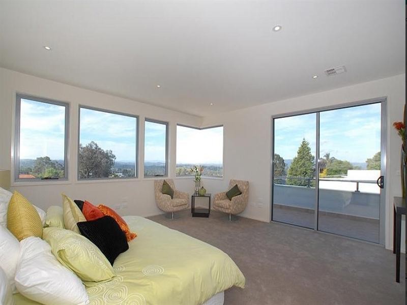 331 Gallaghers Road, Glen Waverley VIC 3150