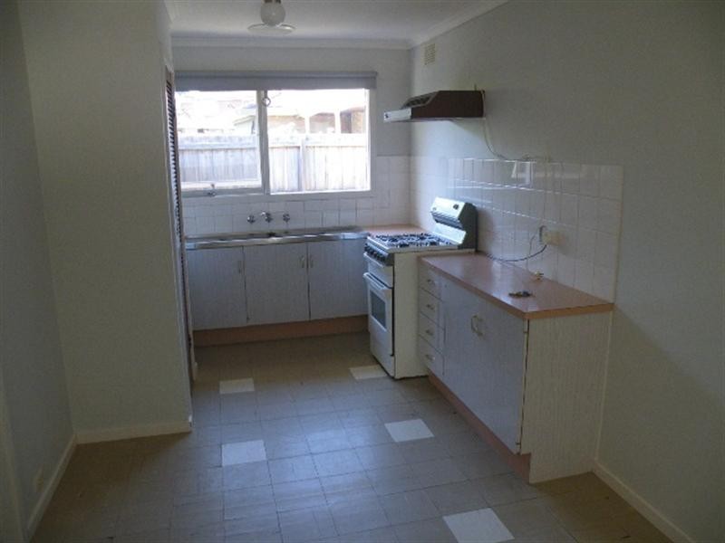 1/15 Crown Street, Glen Waverley VIC 3150