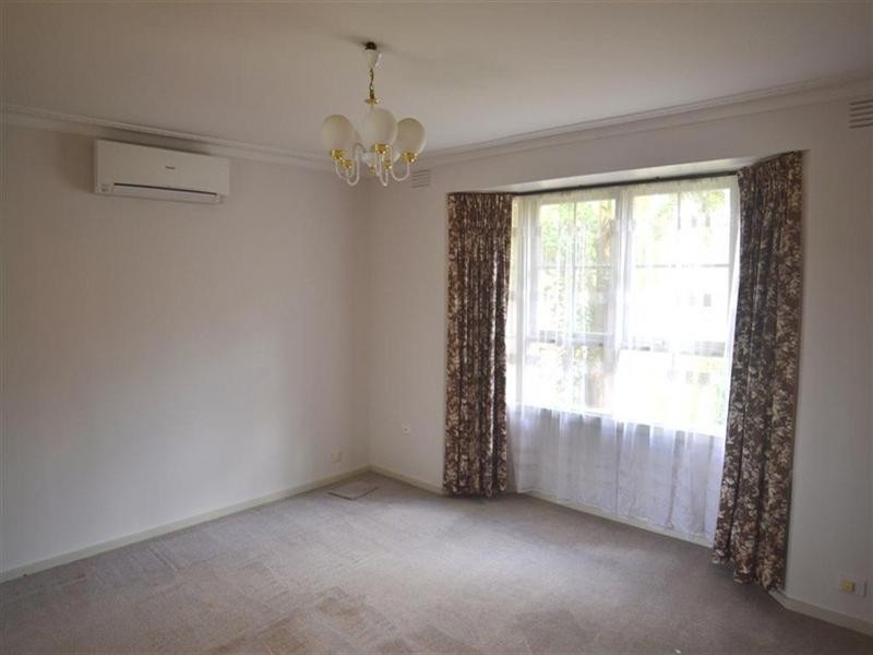 2/95 Ferntree Gully Road, Mount Waverley VIC 3149