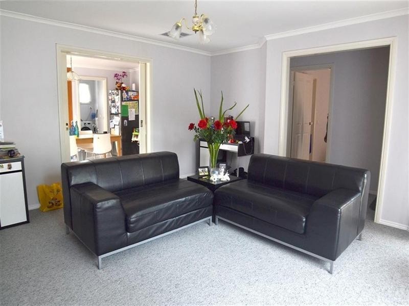 1/21 Fairhills Parade, Glen Waverley VIC 3150