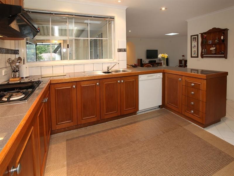 28 Marykirk Drive, Wheelers Hill VIC 3150