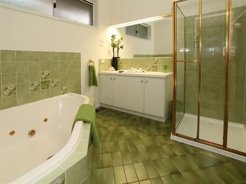 28 Marykirk Drive, Wheelers Hill VIC 3150