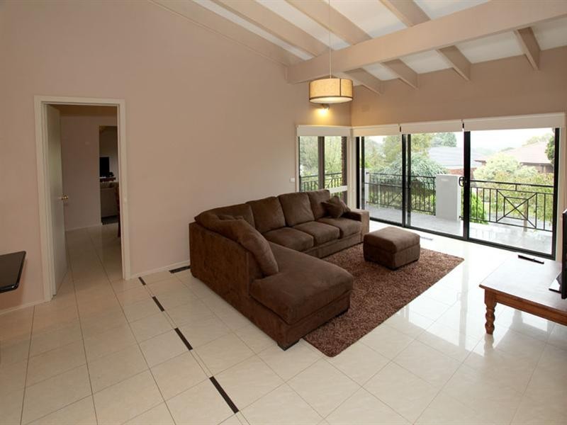 1 Glebe Place, Wheelers Hill VIC 3150