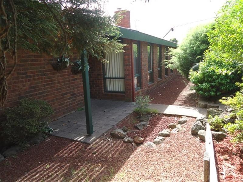 3 Newark Court, Glen Waverley VIC 3150