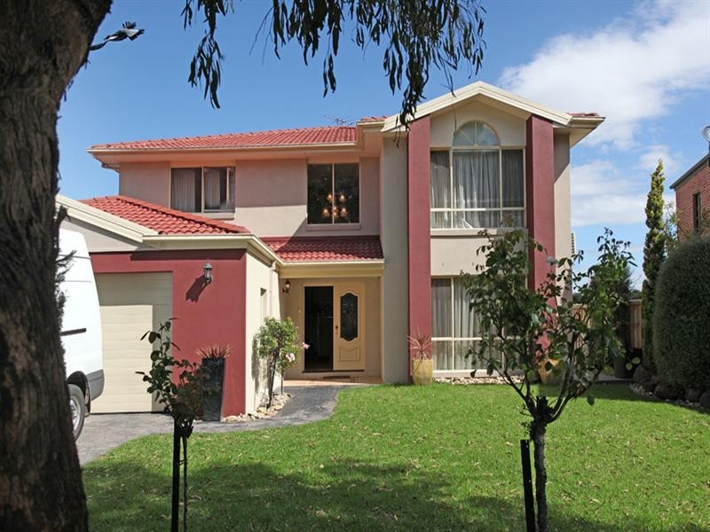 119 Herriotts Boulevard, Glen Waverley VIC 3150