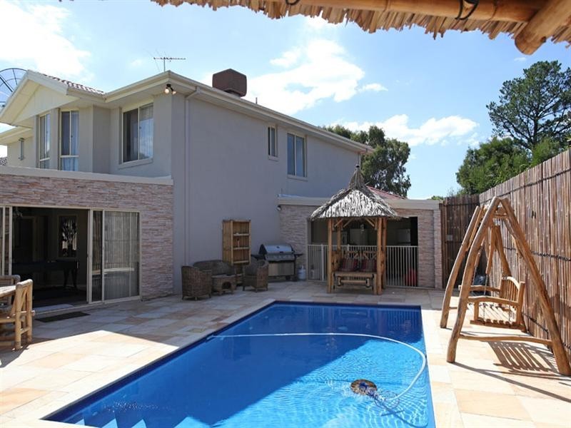 119 Herriotts Boulevard, Glen Waverley VIC 3150