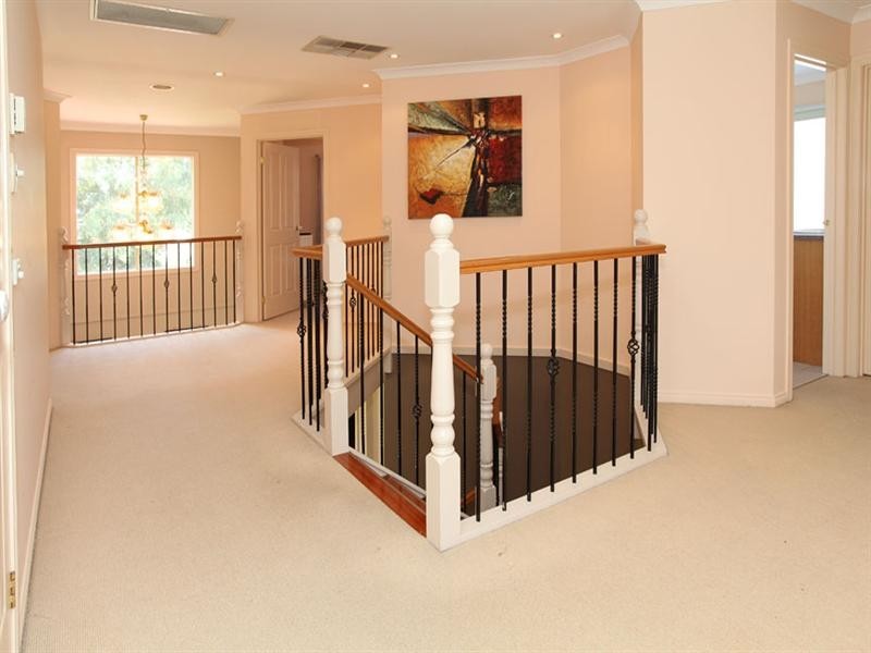 119 Herriotts Boulevard, Glen Waverley VIC 3150