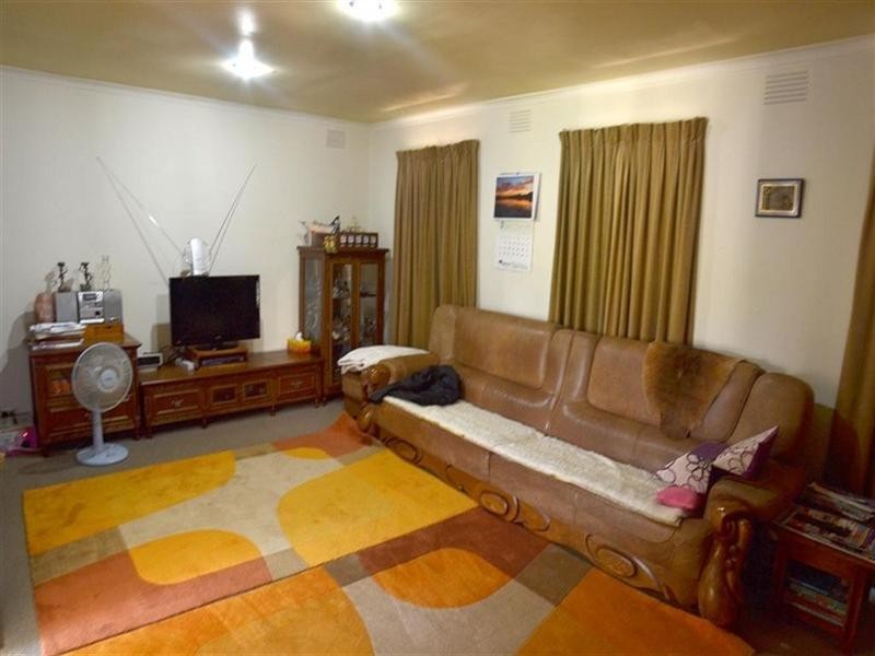 39 Phoenix Drive, Wheelers Hill VIC 3150