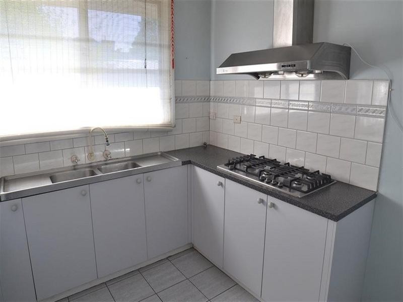 2 Brentwood Drive, Glen Waverley VIC 3150