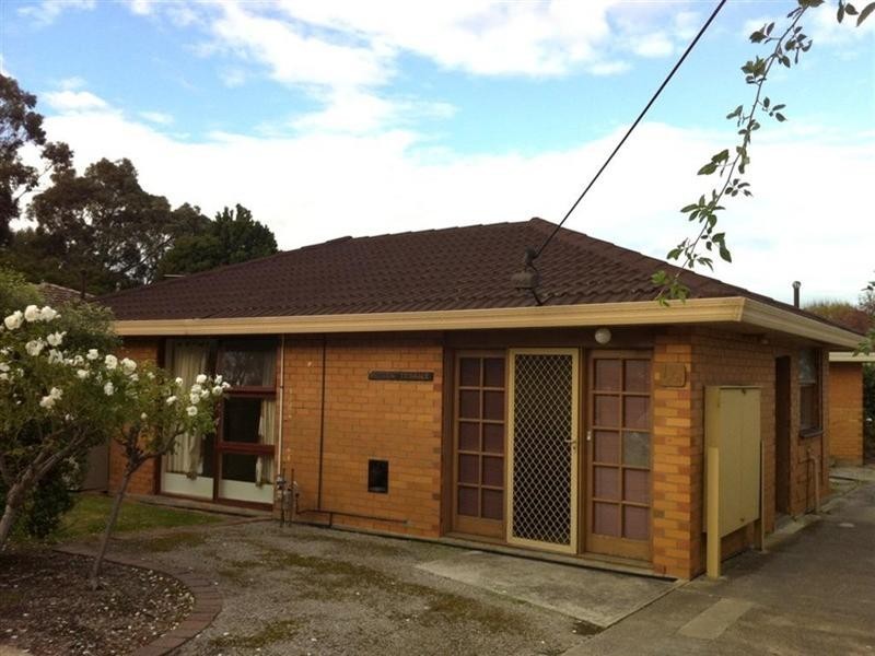 1/4 Batten Street, Glen Waverley VIC 3150