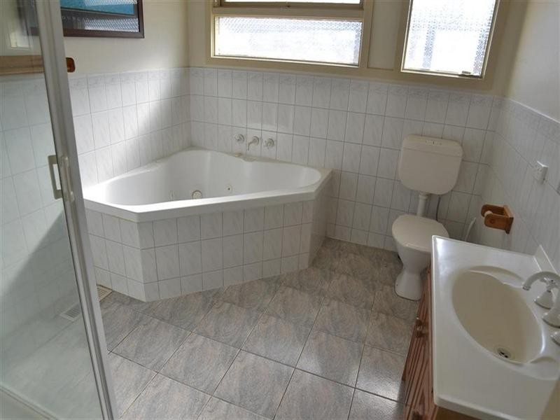 736 Highbury Road, Glen Waverley VIC 3150