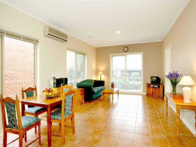 32 Vaughan Crescent, Kew VIC 3101