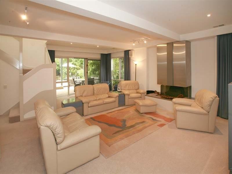 13 Bengal Crescent, Mount Waverley VIC 3149