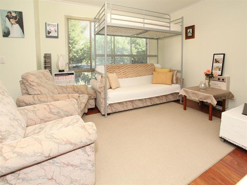 2/15 Highfield Avenue, Mulgrave VIC 3170