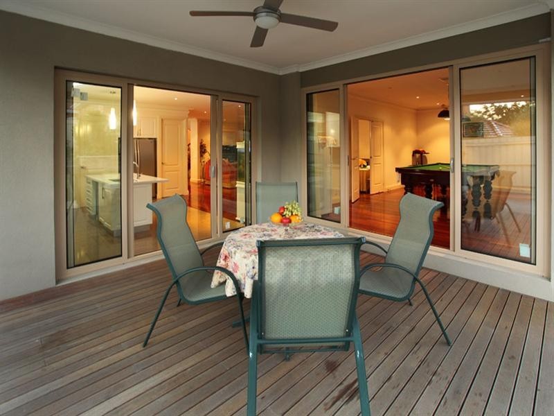 14 Fairhills Parade, Glen Waverley VIC 3150
