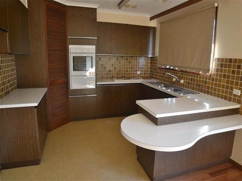 29 Leatherwood Crescent, Wheelers Hill VIC 3150