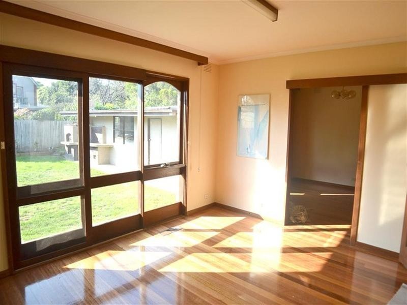 29 Leatherwood Crescent, Wheelers Hill VIC 3150