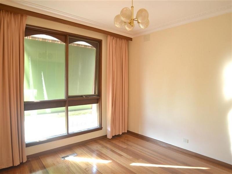 29 Leatherwood Crescent, Wheelers Hill VIC 3150