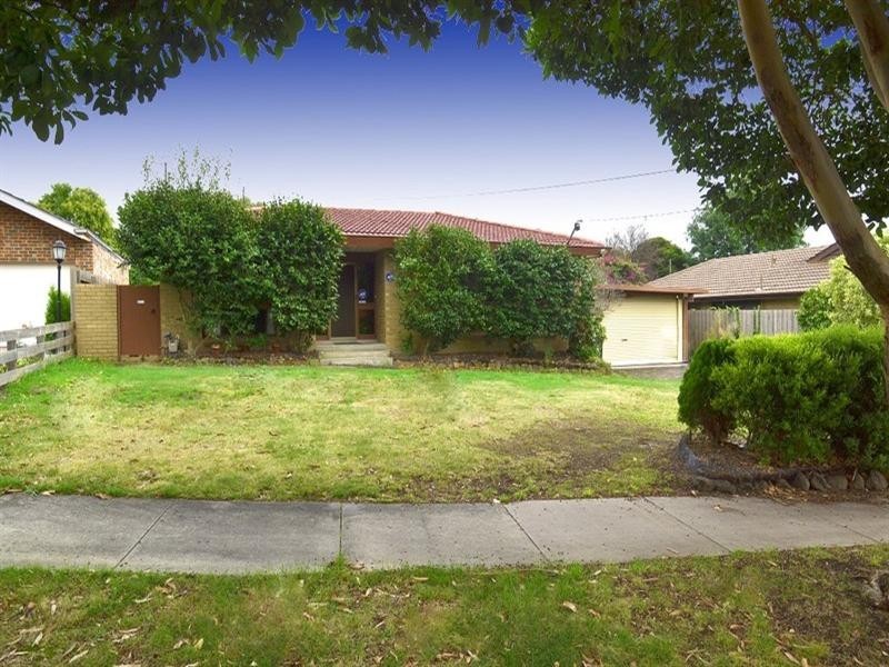 9 Blenheim Avenue, Glen Waverley VIC 3150