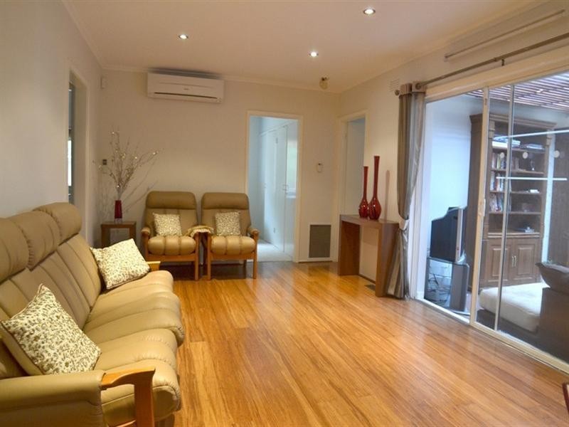 9 Blenheim Avenue, Glen Waverley VIC 3150