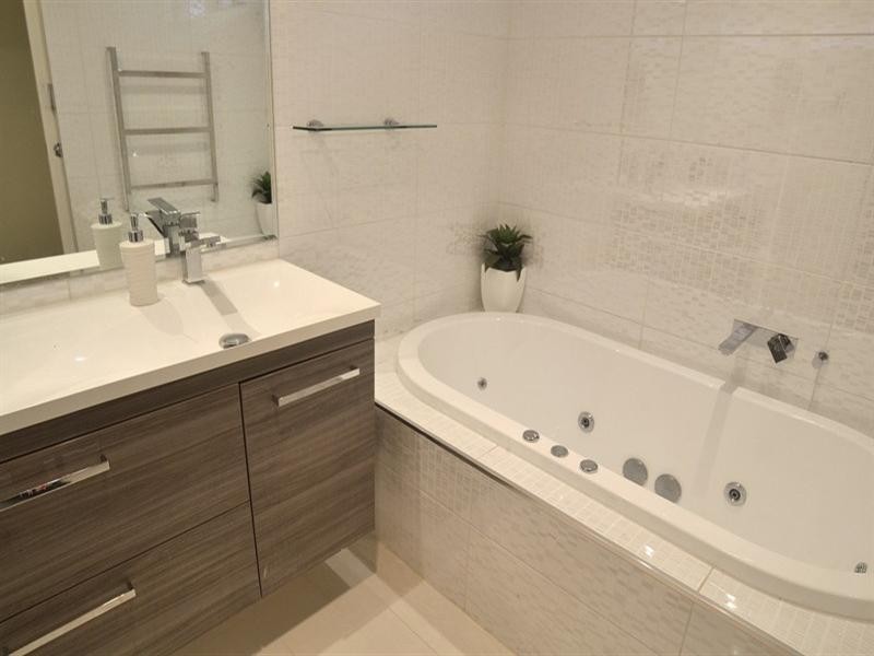 9 Blenheim Avenue, Glen Waverley VIC 3150