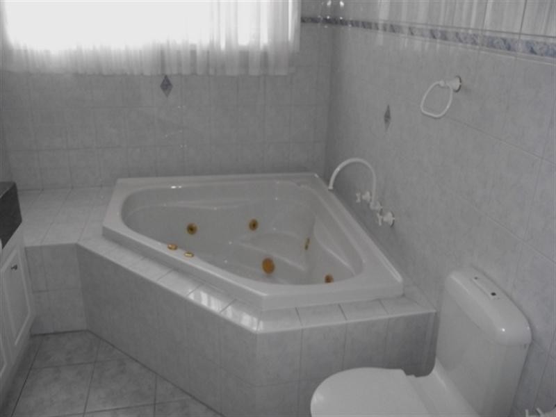 32b Montclair Avenue, Glen Waverley VIC 3150