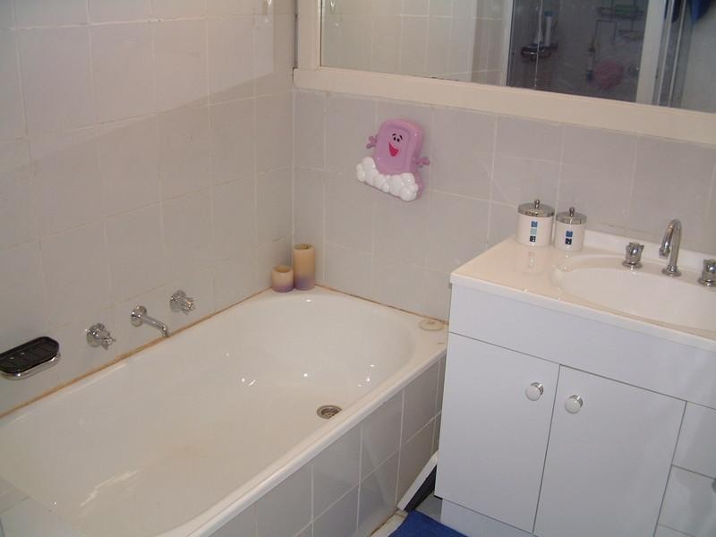 8/10 Webb Street, Burwood VIC 3125