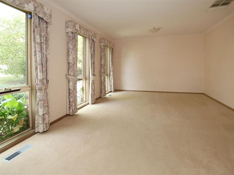 6 Katoomba Drive, Mulgrave VIC 3170