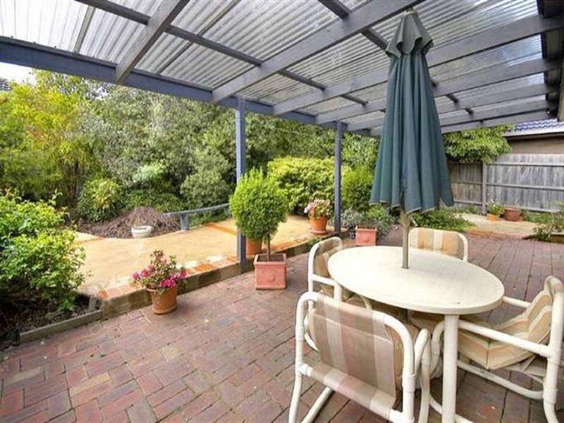 4 Swift Drive, Glen Waverley VIC 3150