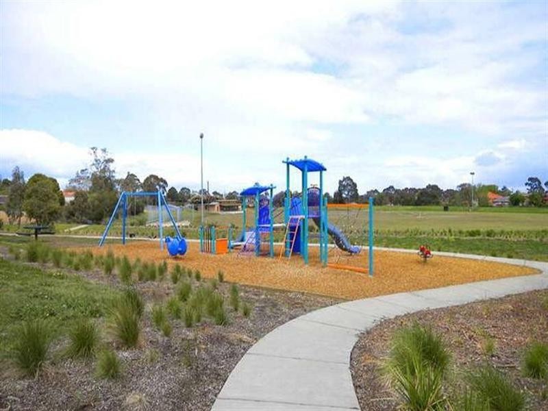 4 Swift Drive, Glen Waverley VIC 3150