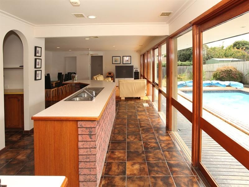 27 The Woodland, Wheelers Hill VIC 3150