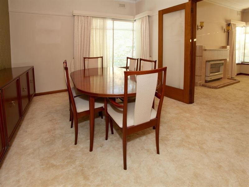 16 Orchard Street, Glen Waverley VIC 3150